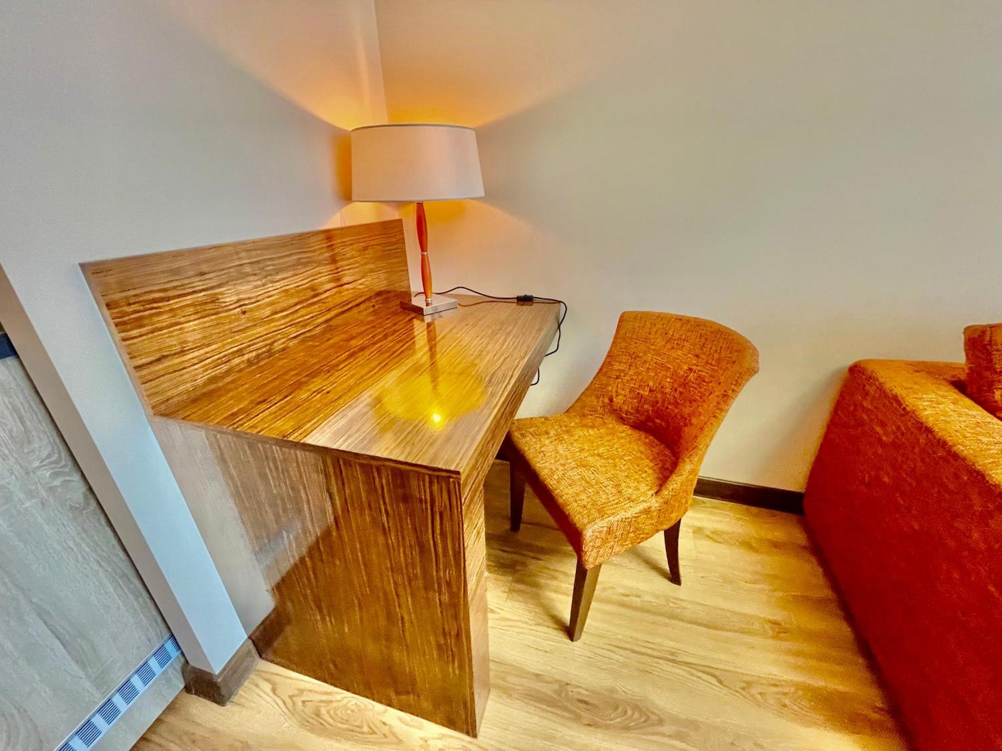 Royal Studio Apartment With A Perfect View - Yamaluxe Bukarest Exterior foto